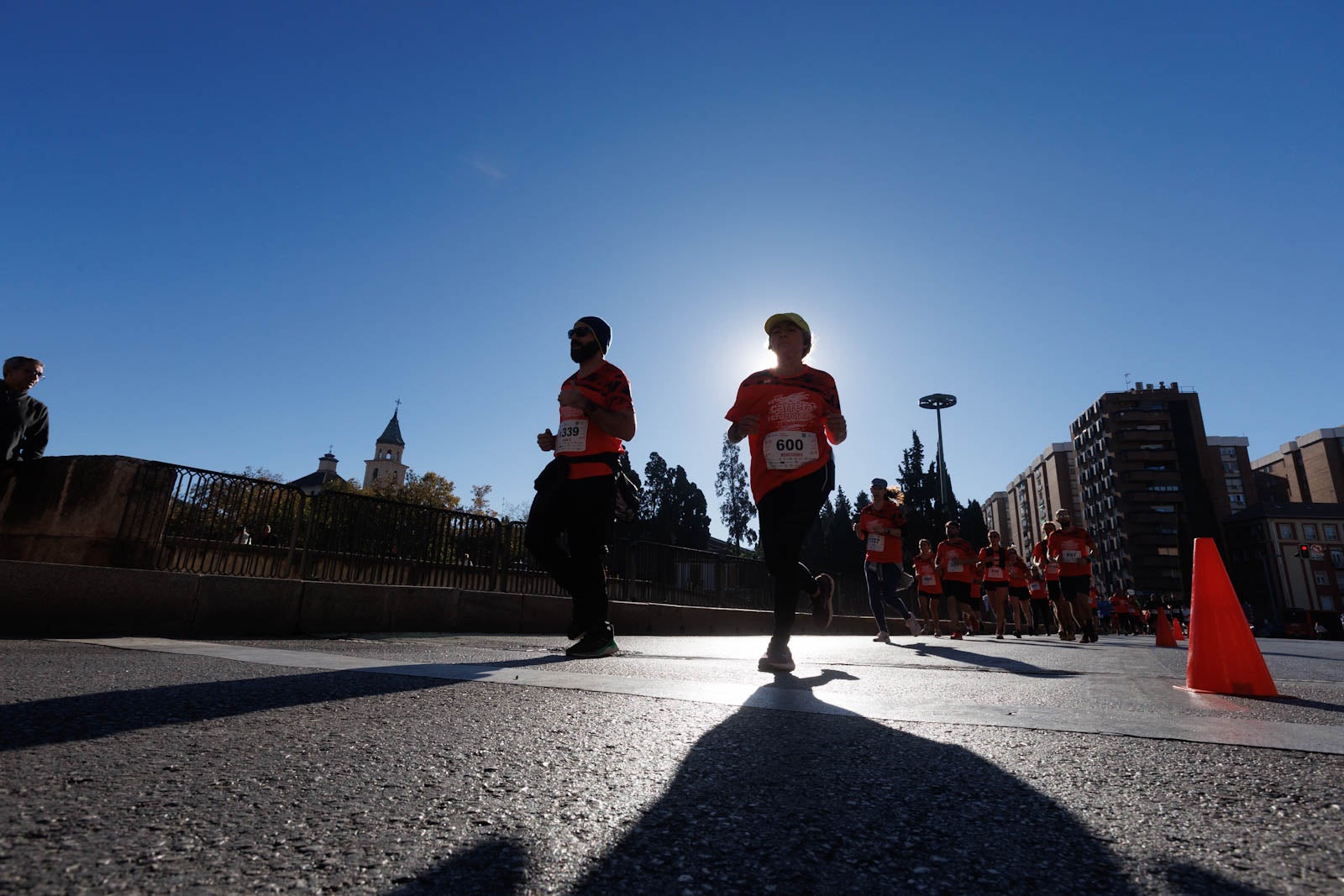 Encuéntrate en la carrera de la Cruz Roja en Granada