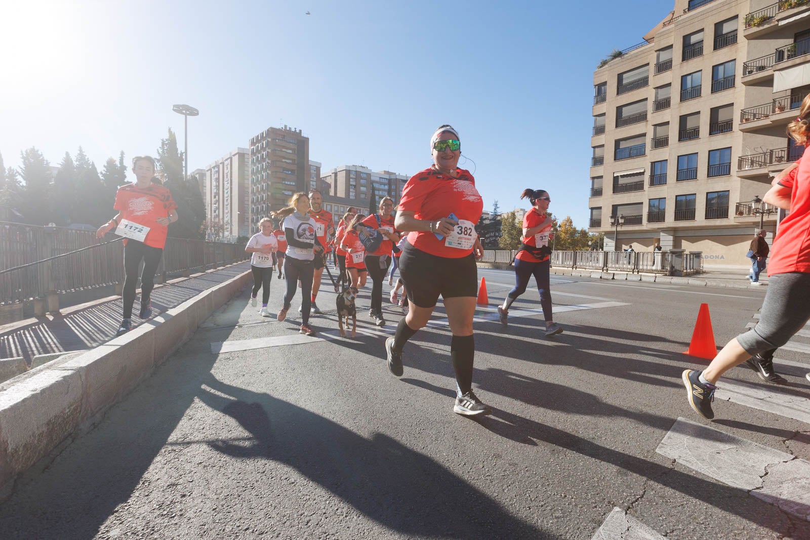 Encuéntrate en la carrera de la Cruz Roja en Granada