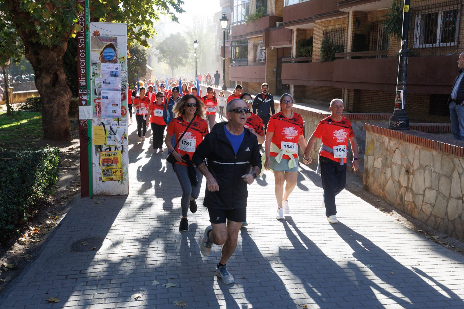 Encuéntrate en la carrera de la Cruz Roja en Granada