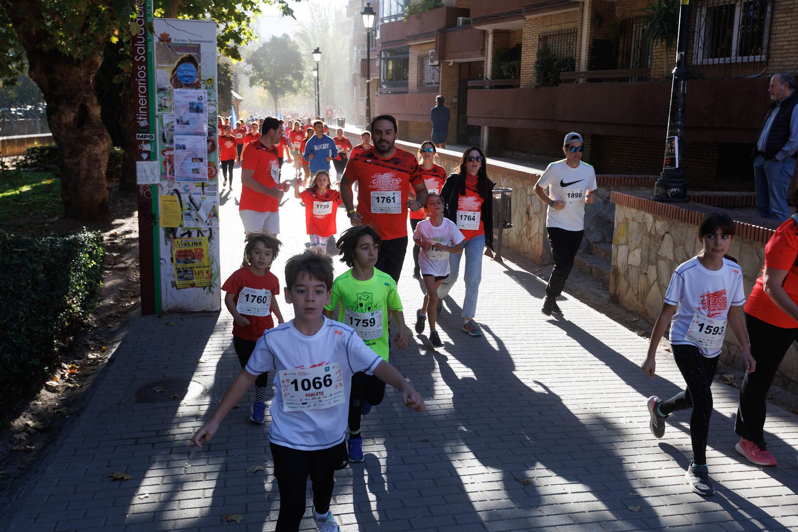 Encuéntrate en la carrera de la Cruz Roja en Granada