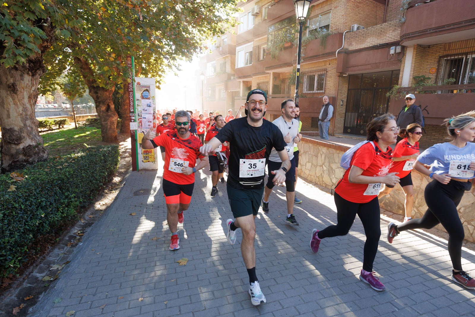 Encuéntrate en la carrera de la Cruz Roja en Granada