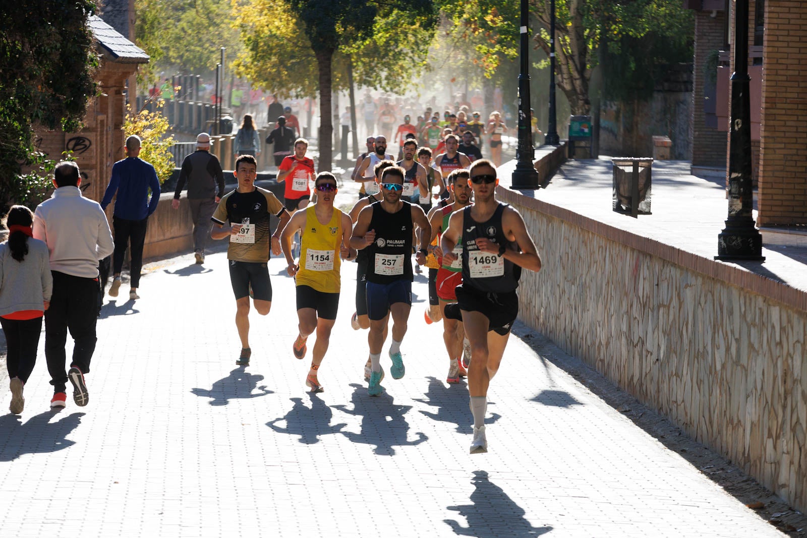 Encuéntrate en la carrera de la Cruz Roja en Granada