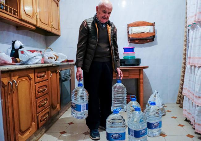 Previsiones de agua de Benito, vecino de la localidad