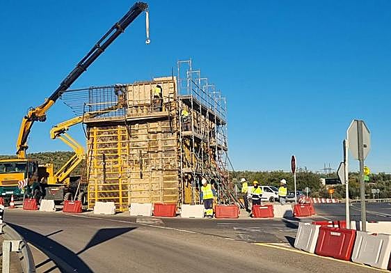 Uno de los tramos en obras.