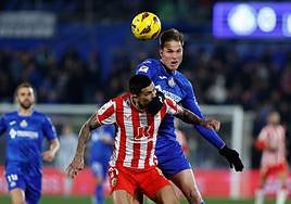 Latasa se impone en el salto a Chumi.