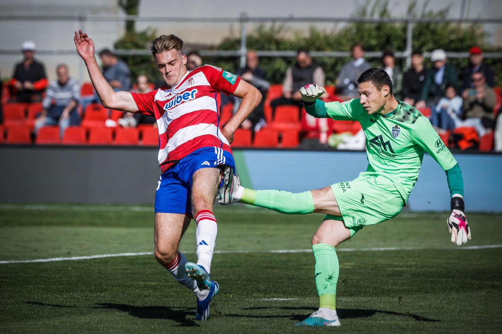 Las mejores imágenes del Recreativo Granada - Atlético Baleares