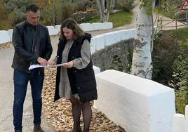 José Luis Agea y Mairena Martínez visitan el proyecto.