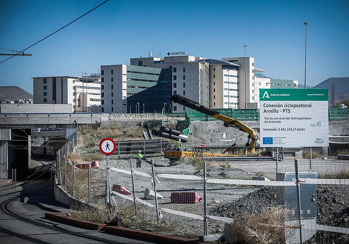 Obras del carril ciclopeatonal bajo la autovía GR-30.