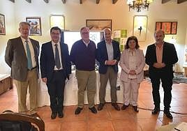 Autoridades y expertos, en la inauguración de la jornada.