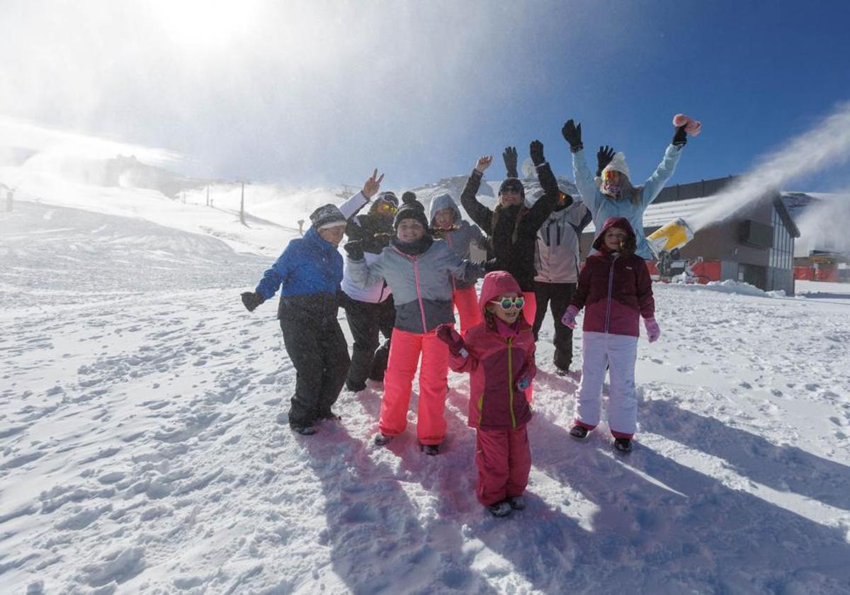 Las fotos de la apertura de Sierra Nevada: diversión en la nieve