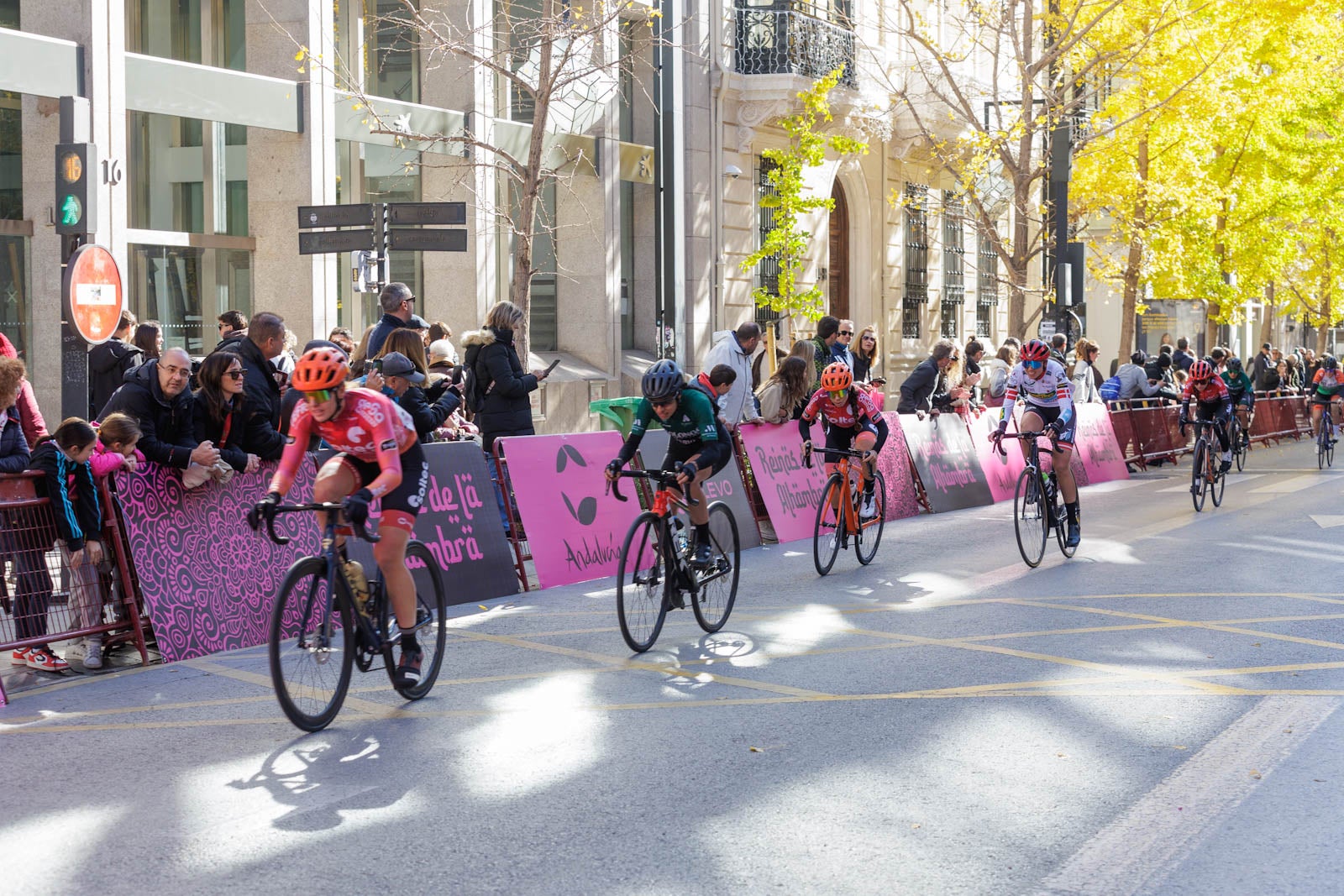 Las imágenes de la carrera Reinas de la Alhambra en Granada