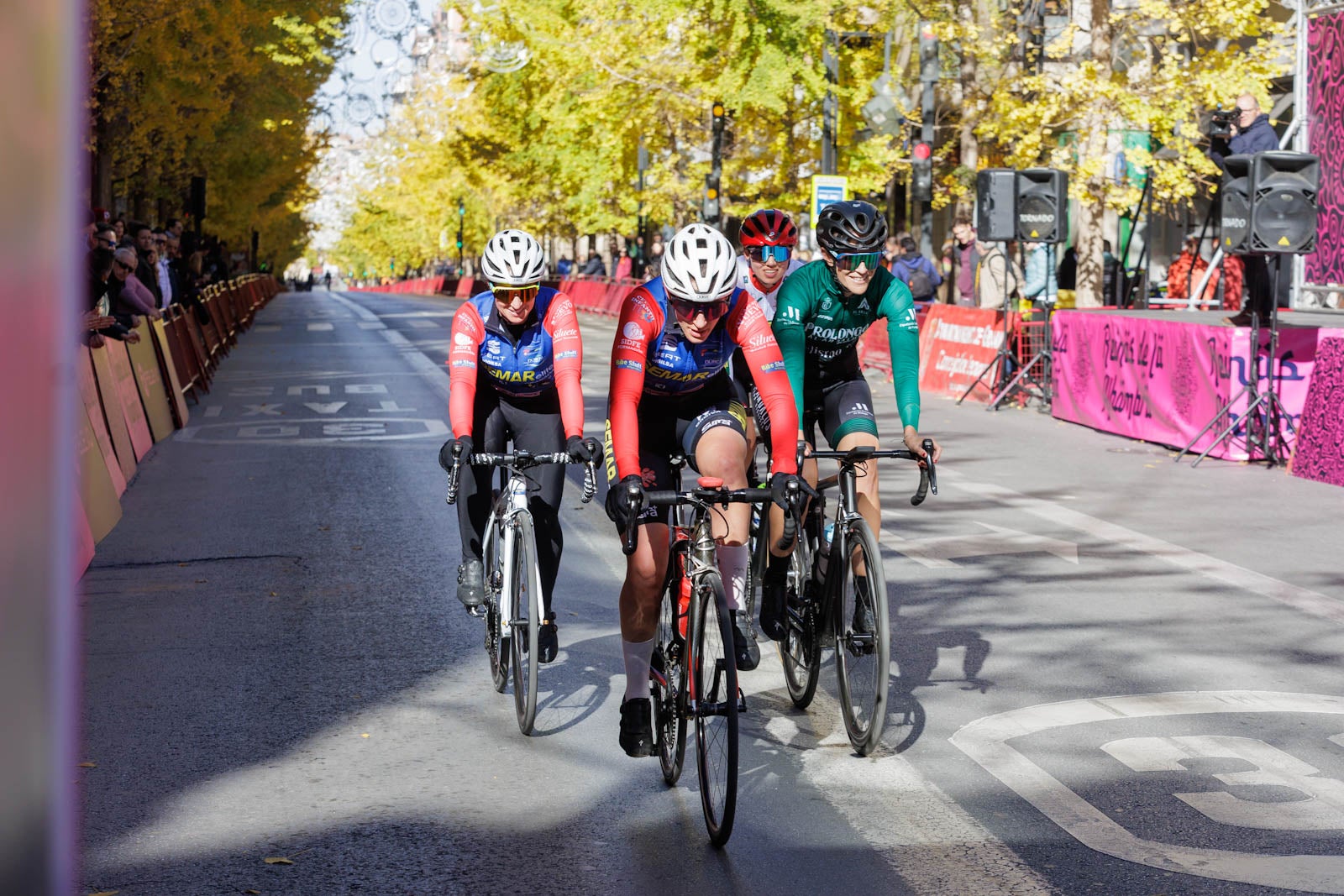 Las imágenes de la carrera Reinas de la Alhambra en Granada