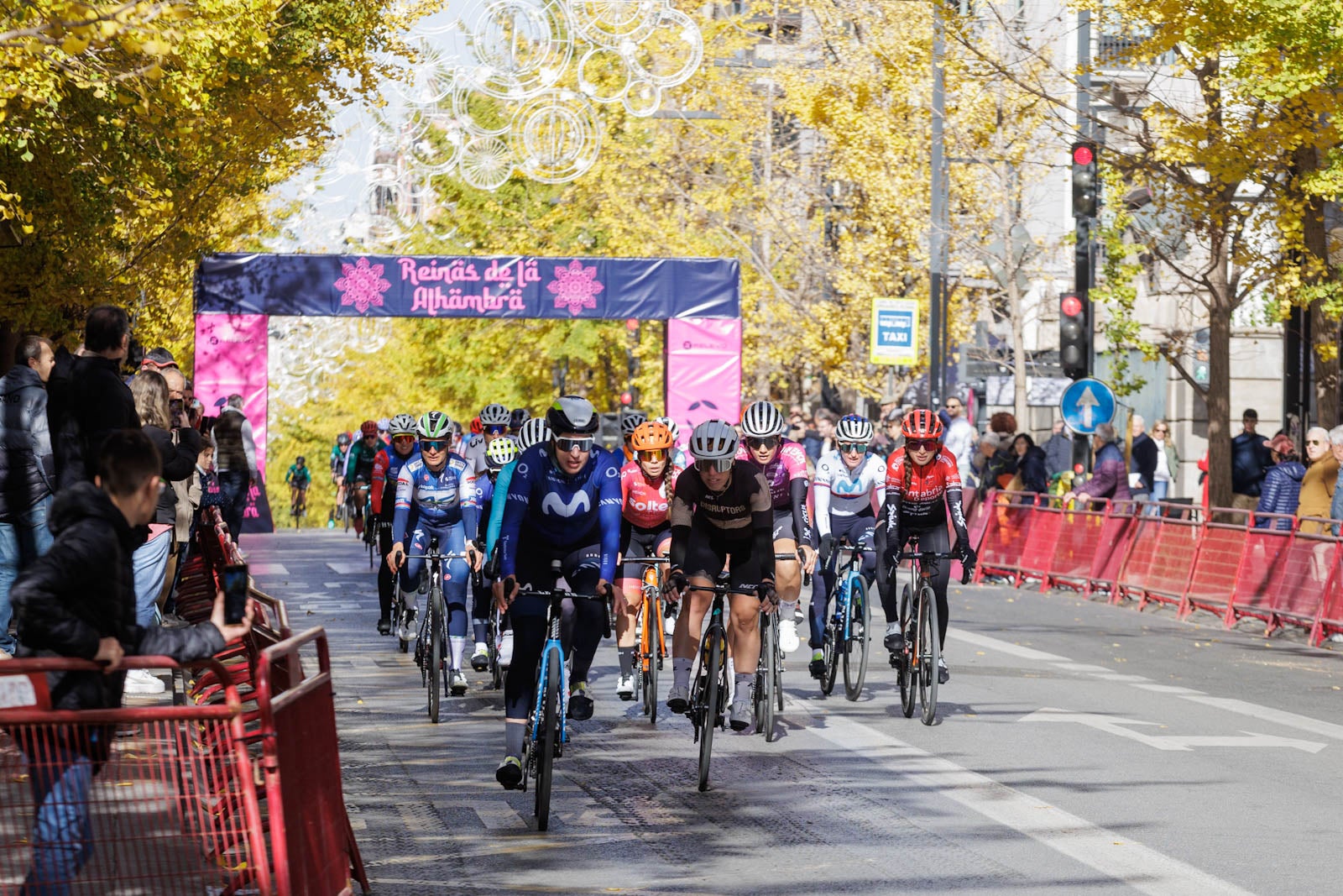 Las imágenes de la carrera Reinas de la Alhambra en Granada
