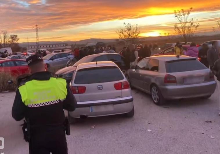 Imagen de la concentración ilegal organizada en Granada.