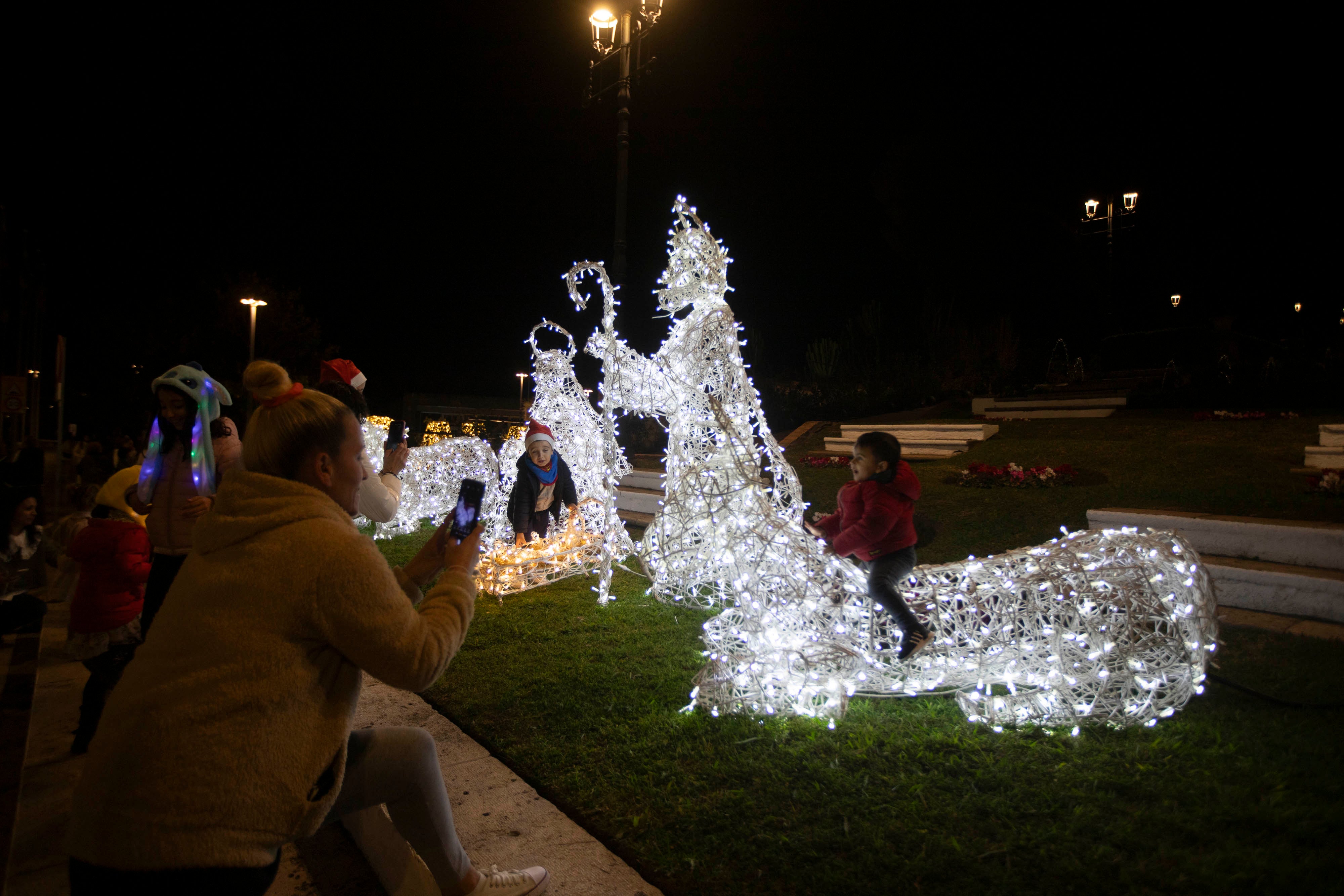 Las imágenes de la iluminación navideña de Motril