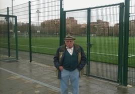 Miguel 'El Practicante' en el actual campo de la Chana.