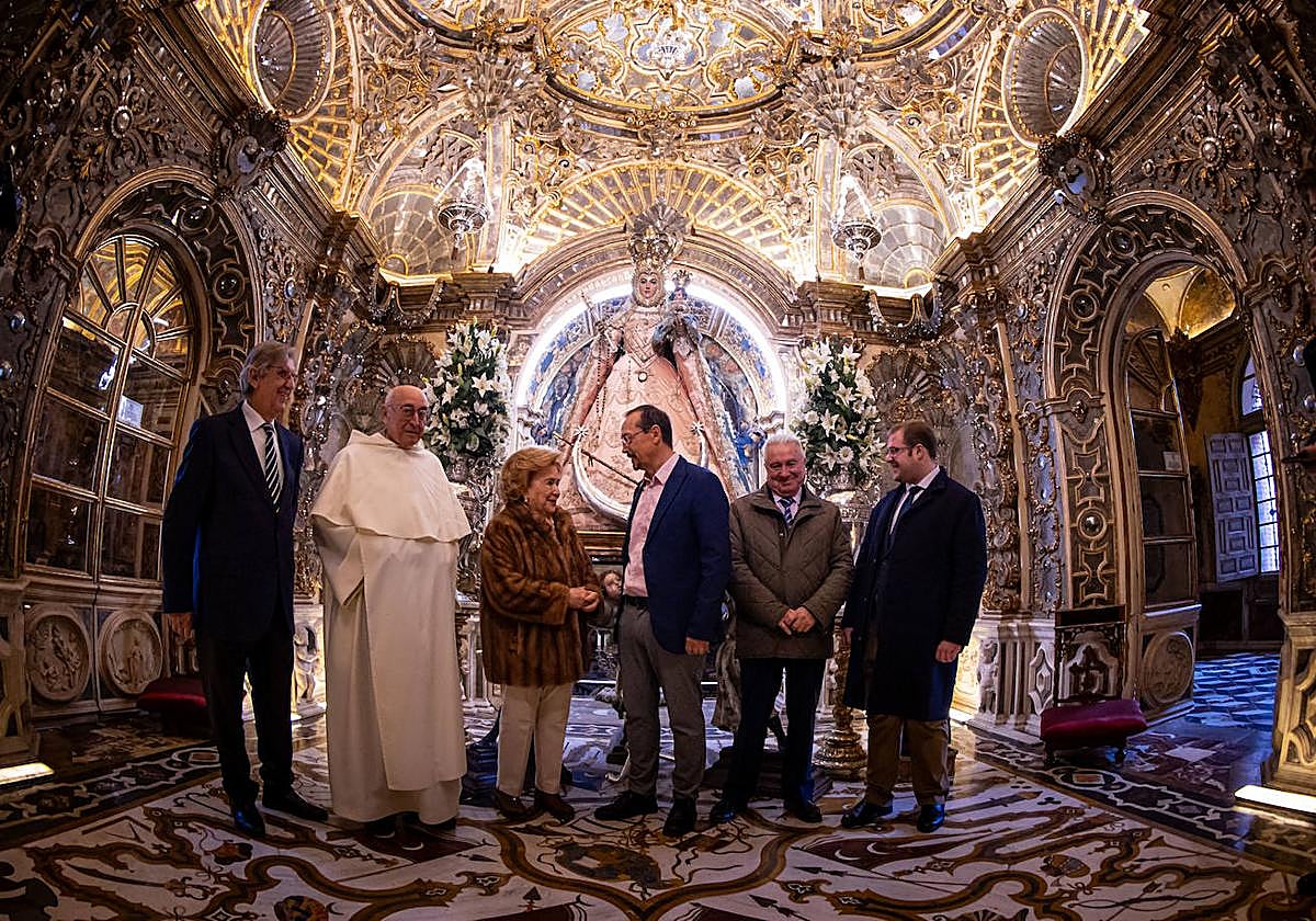 Las imágenes del espectacular camarín de la Virgen del Rosario de Granada