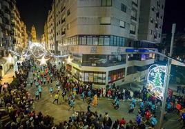 Paso de los corredores de San Antón por Bernabé Soriano, este año.