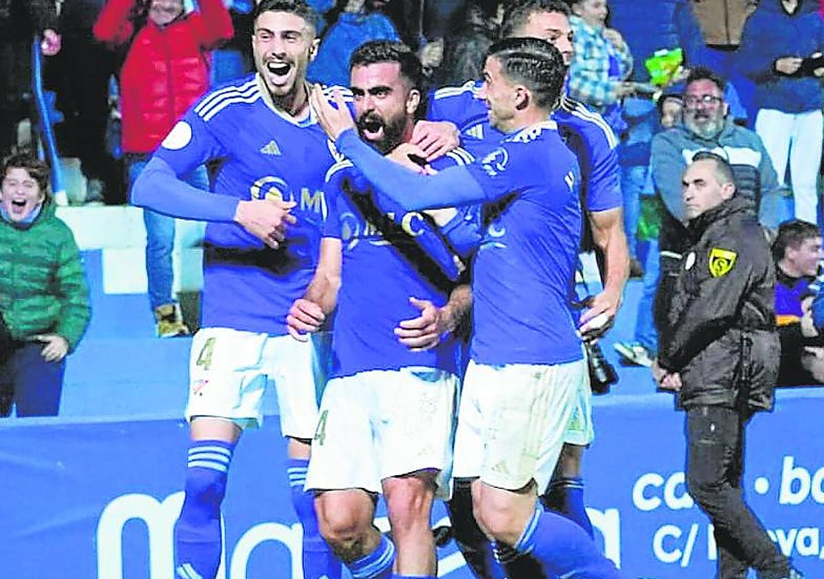 Samu Corral celebrando el gol ante el Elche el jueves en Copa del Rey.