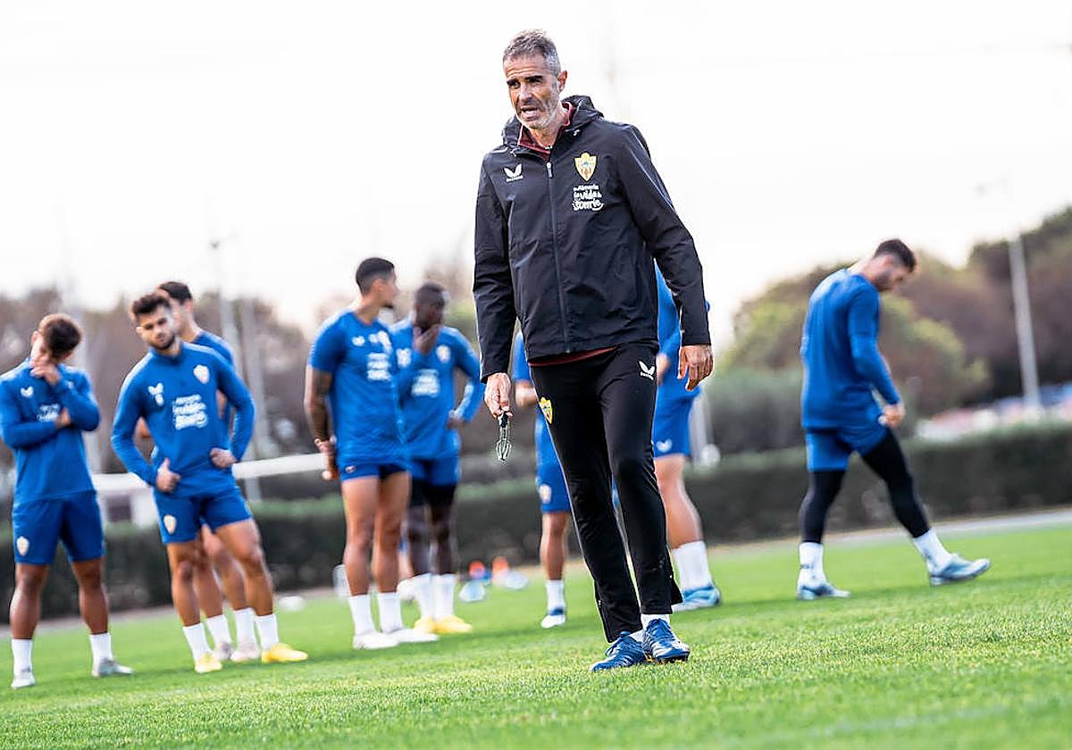 Gaizka Garitano sabe que mañana hay que sacar lo mejor de cara jugador en un campo difícil