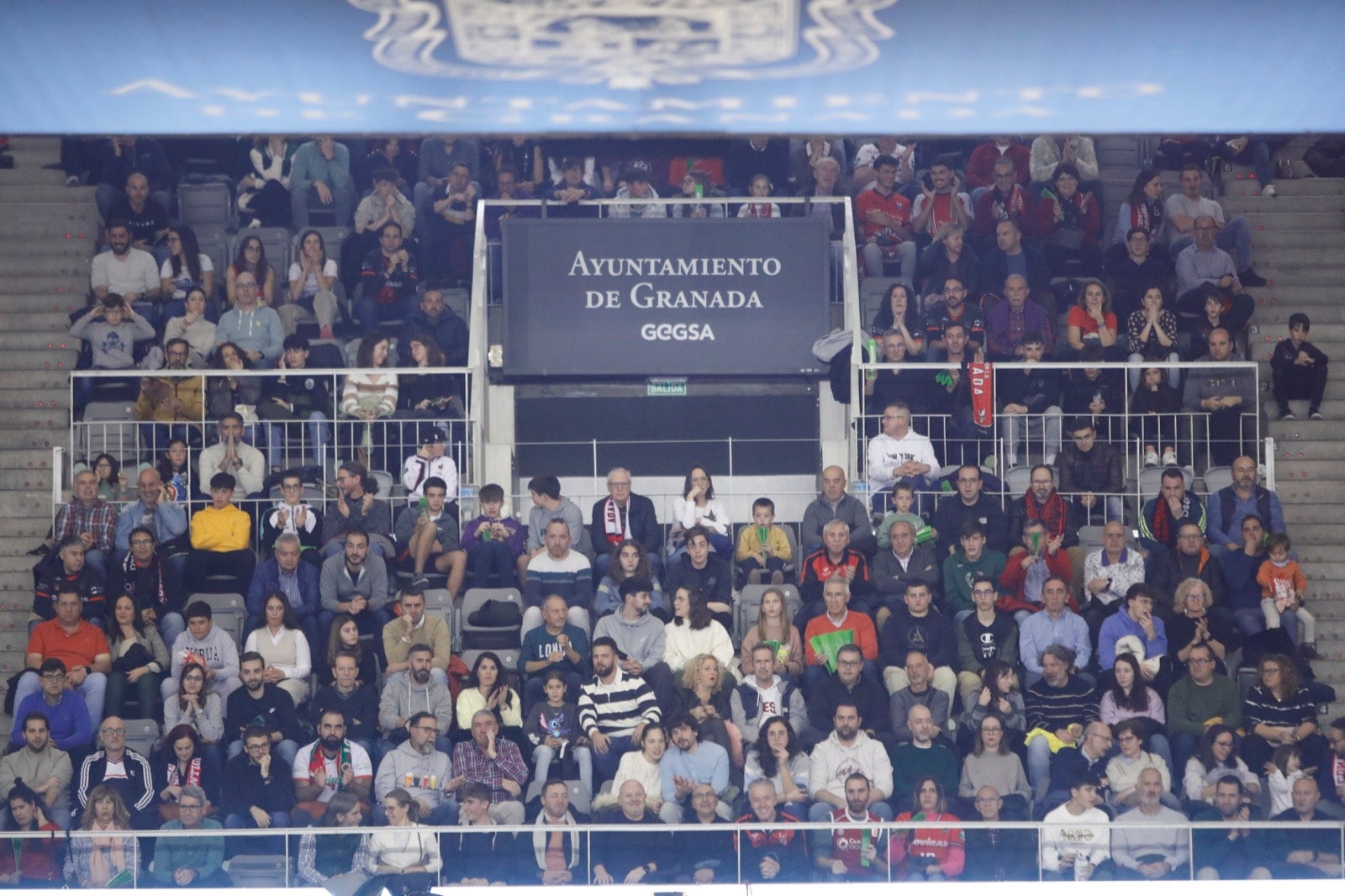 Encuéntrate en la grada del Covirán Granada - Palencia