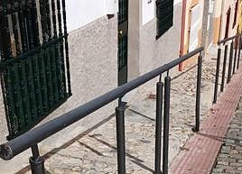 Reposición de la barandilla de la calle Concepción Vieja.