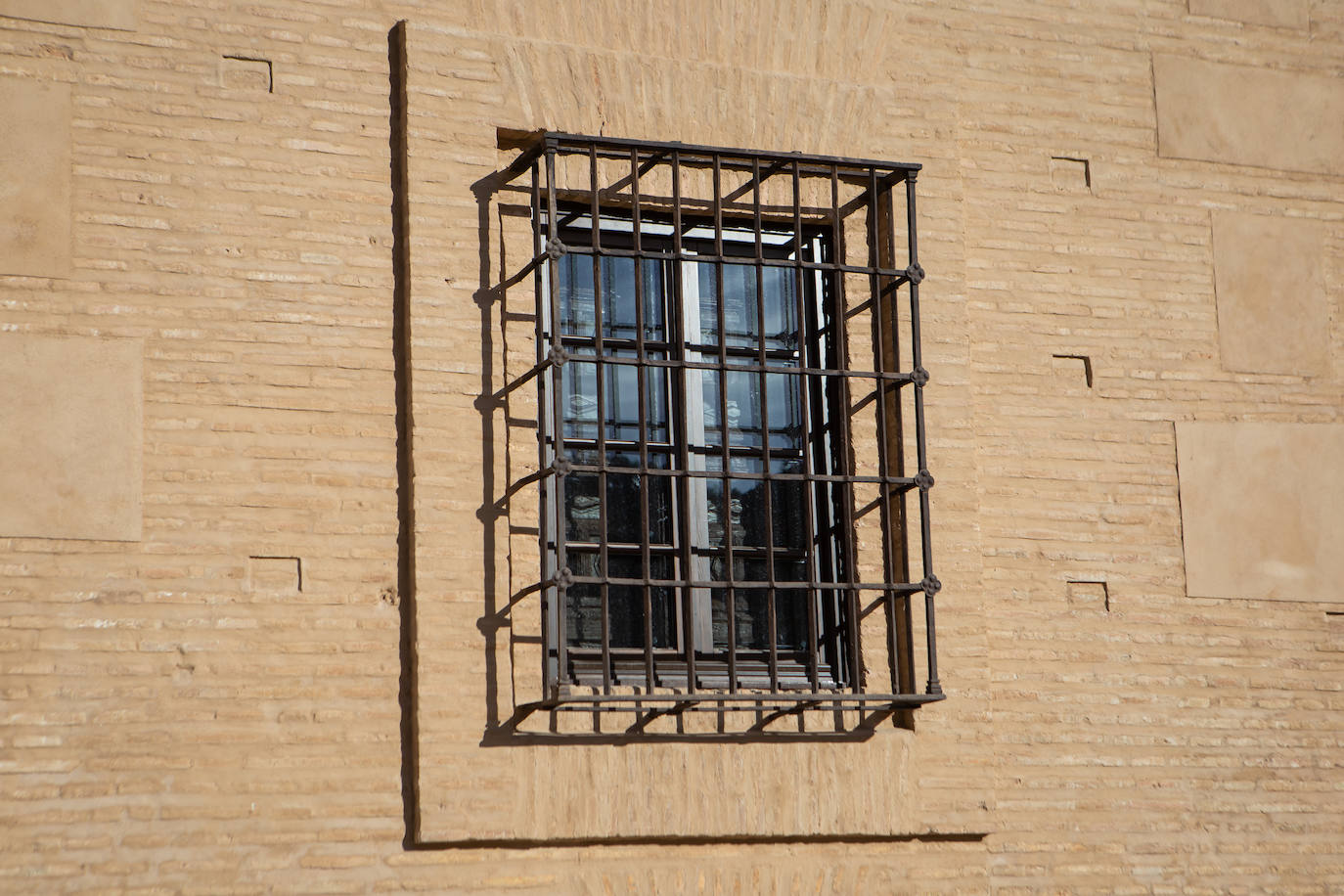 Imagen secundaria 2 - Reformas en las fachadas. 