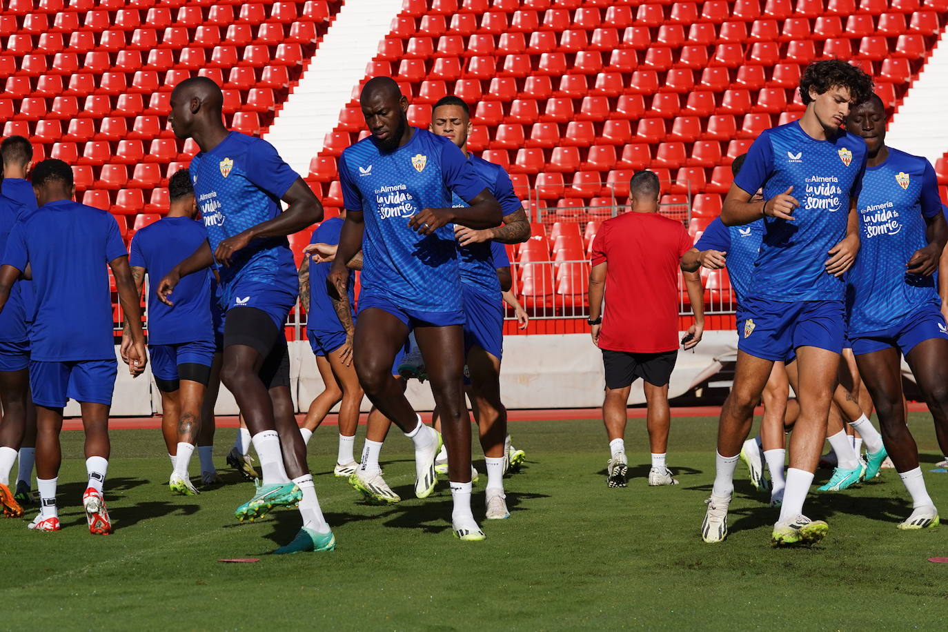 Lopy y Kaiky pueden perderse varios partidos por las selecciones, y Koné por lesión.