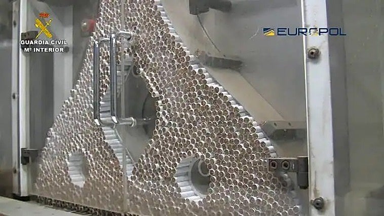 Interior de la fábrica clandestina.