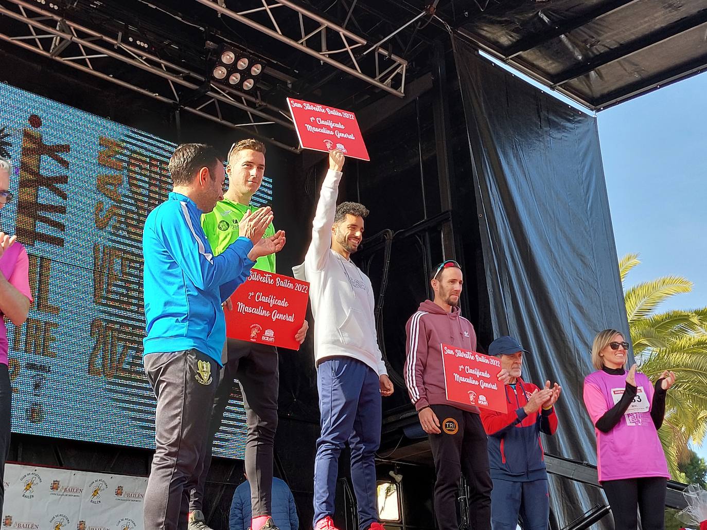 Campeones de la prueba absoluta masculina. 