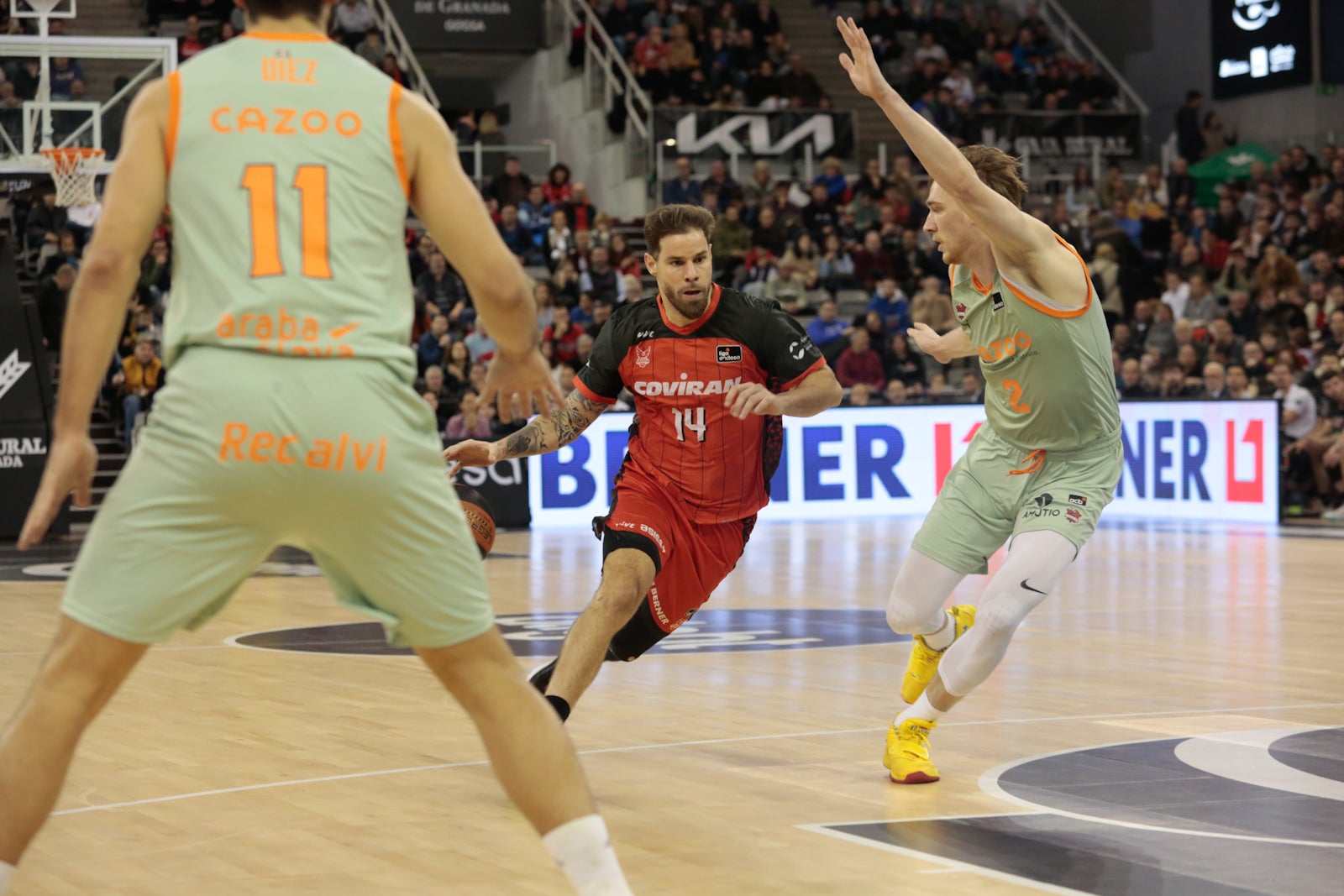 Las mejores imágenes del duelo disputado en el Palacio de los Deportes