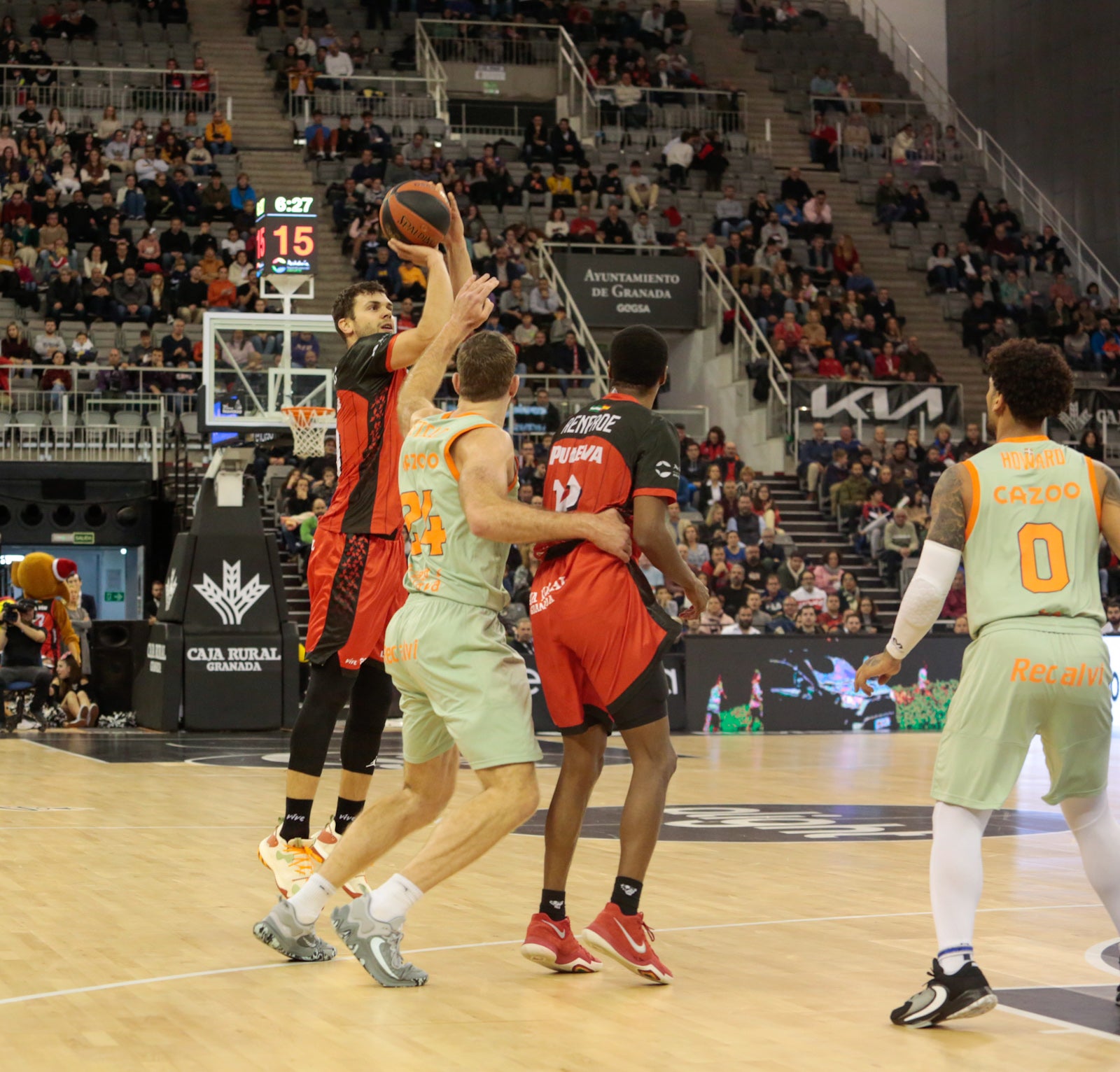 Las mejores imágenes del duelo disputado en el Palacio de los Deportes
