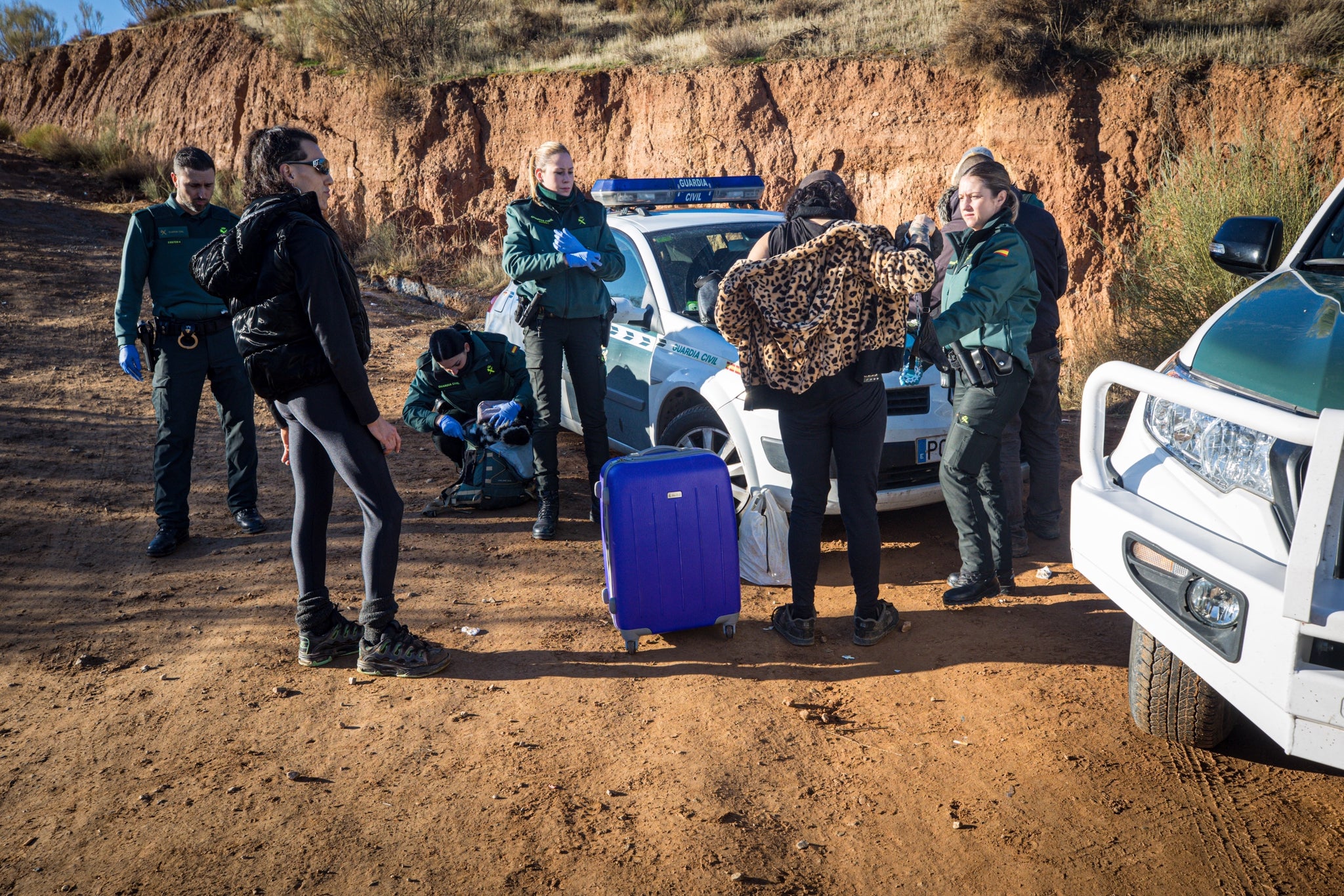 Miles de personas han pasado por La Peza para vivir una fiesta de música electrónica que no ha parado desde el pasado viernes