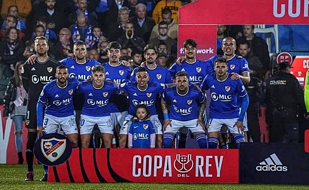 Once inicial del Linares. 