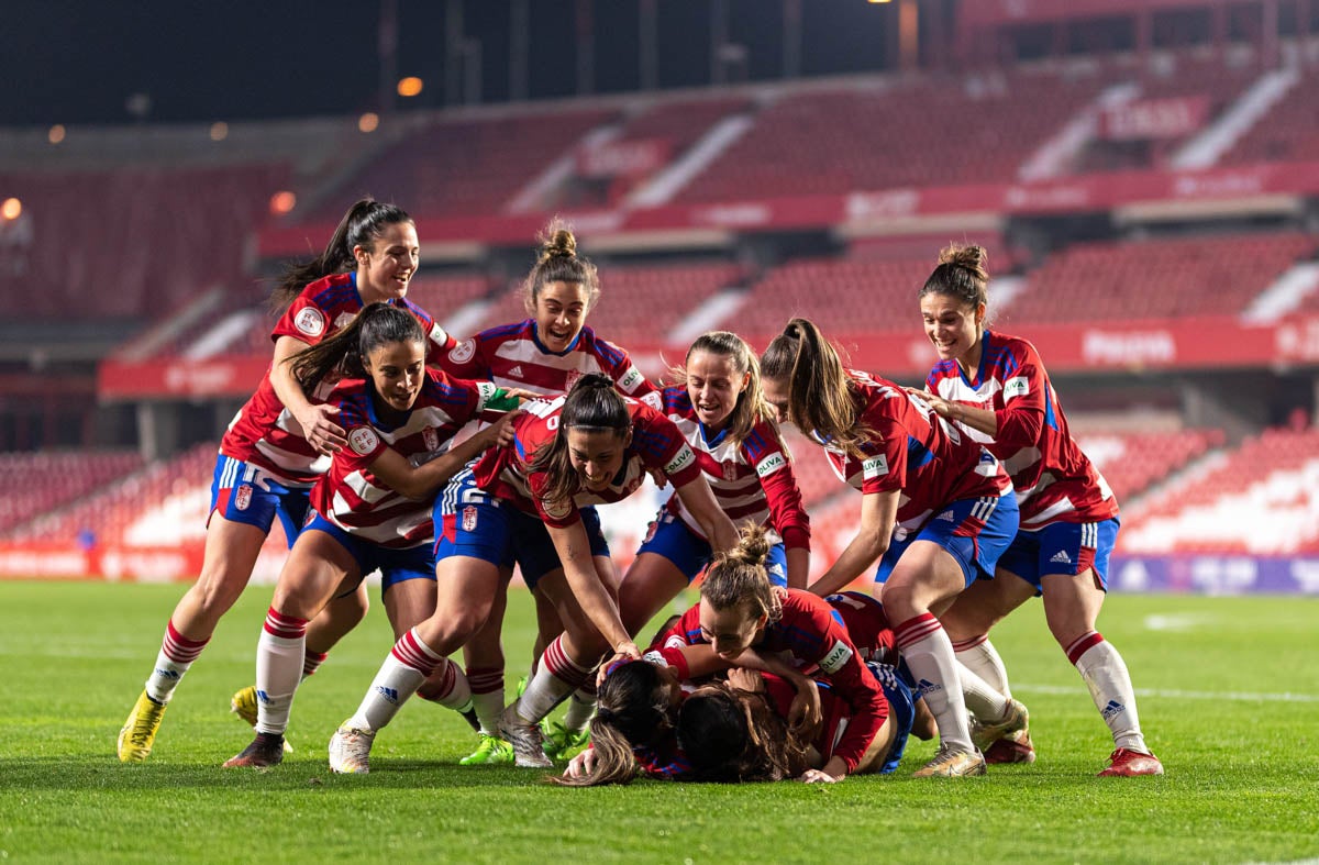 Las rojiblancas pasan de ronda tras un duelo disputado ante un Primera.