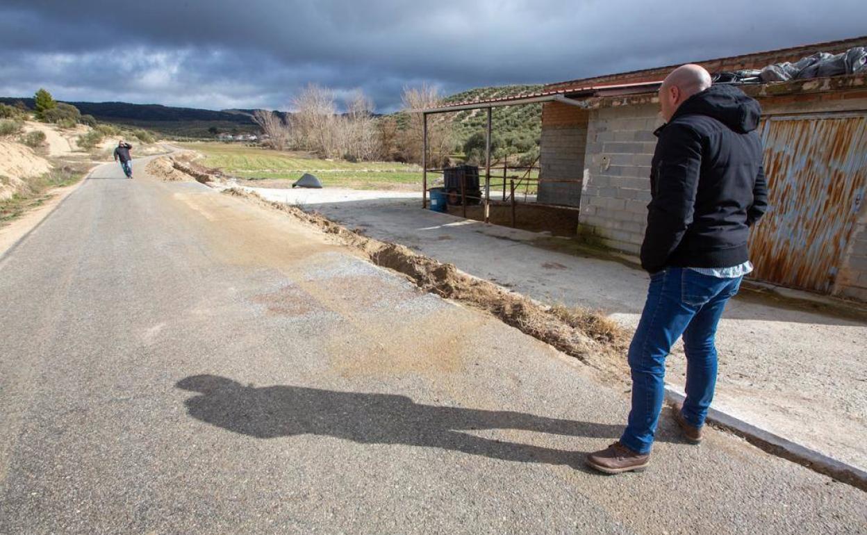 Lugar donde cayó abatida la víctima tras recibir tres disparos en una zona conocida como el Salaíllo de Jayena. 