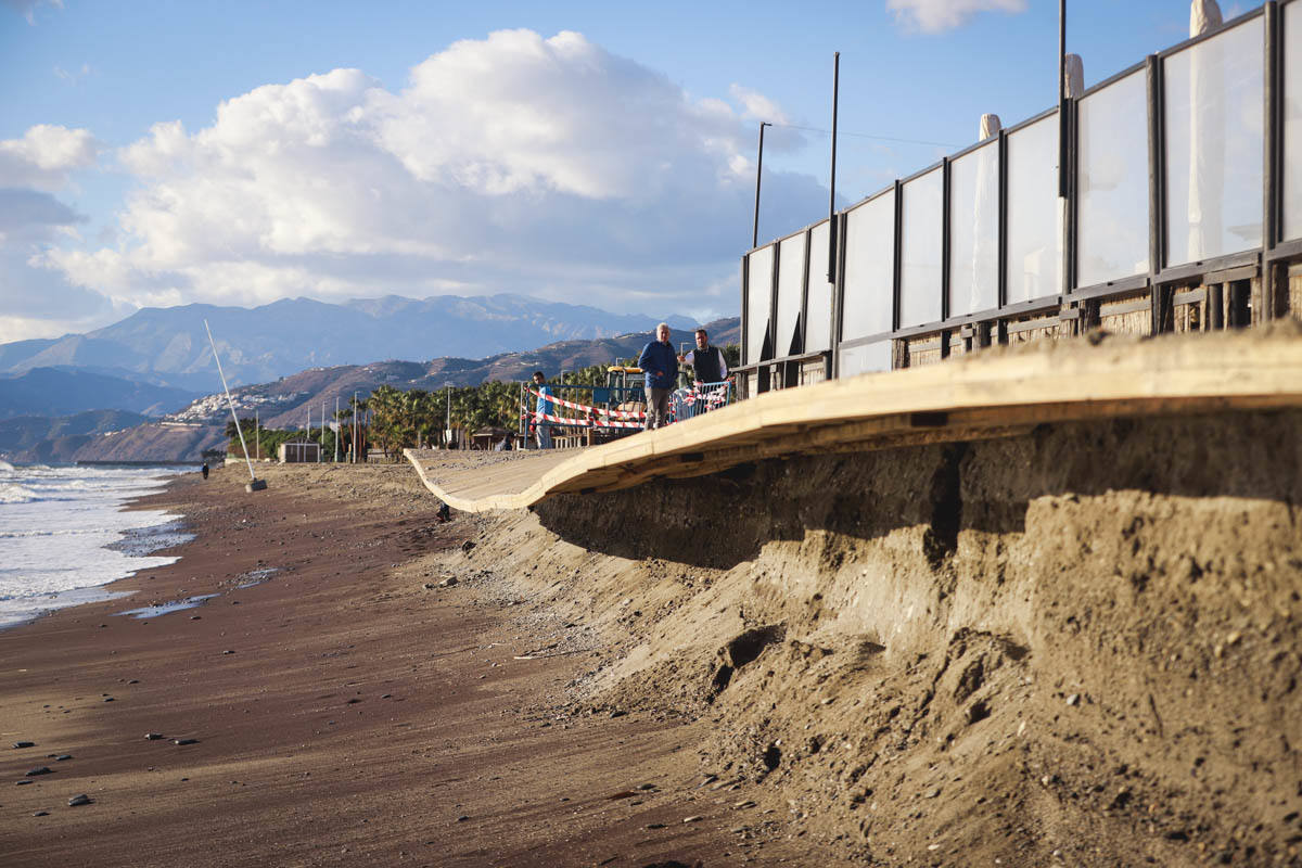 Fotos: El temporal destroza Playa Granada