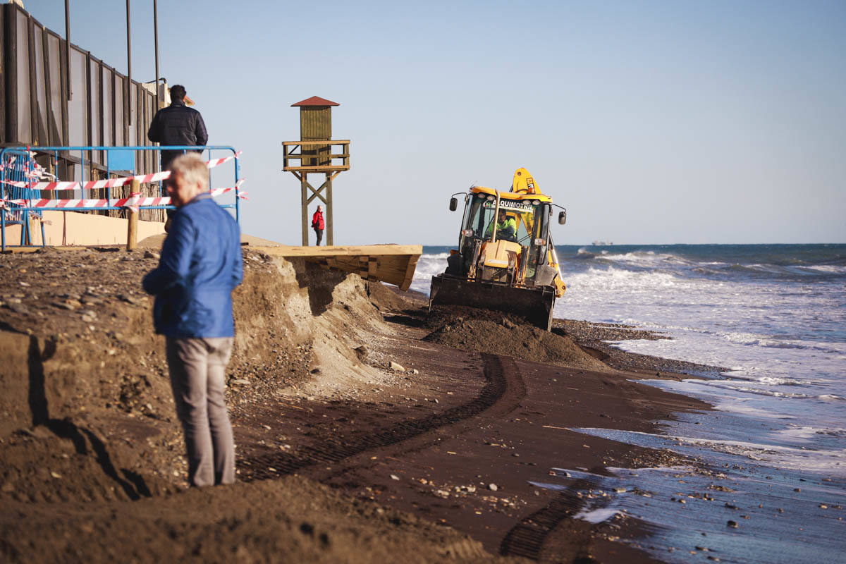 Fotos: El temporal destroza Playa Granada