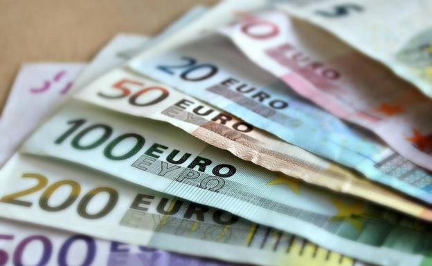 Los trabajadores recibirán un extra de 1.000 euros por el IRPF este año.