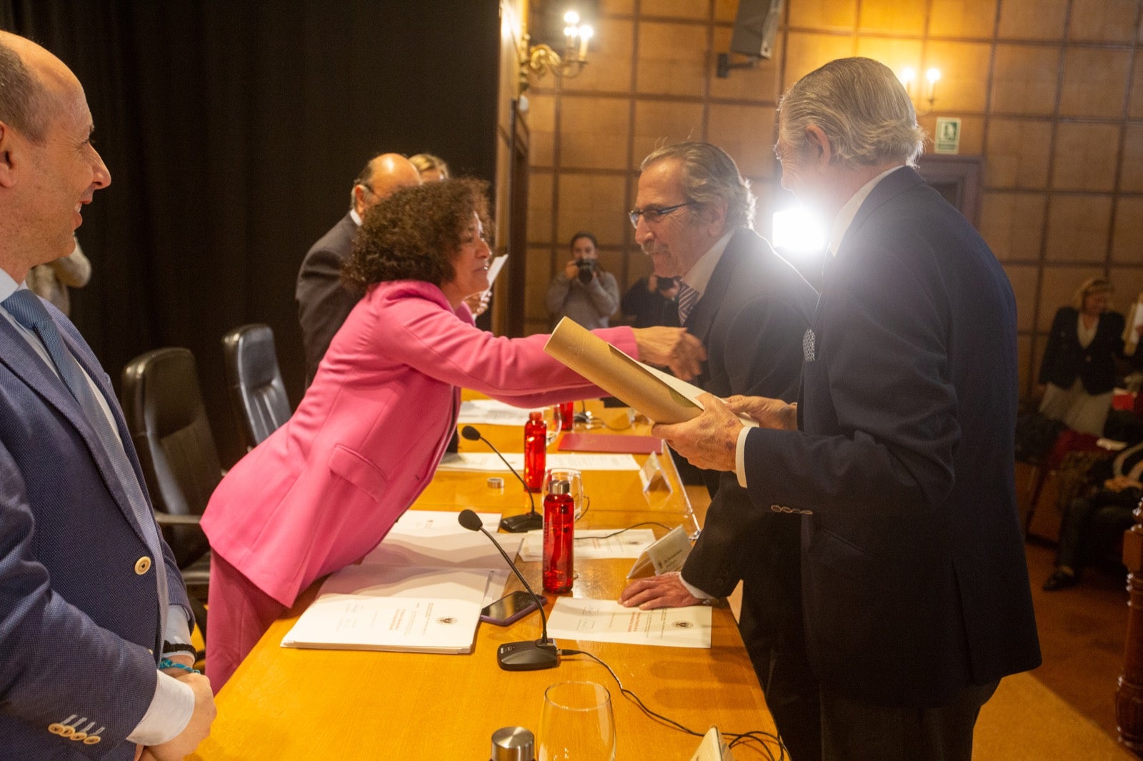 Homenaje a los profesores eméritos de la UGR. 