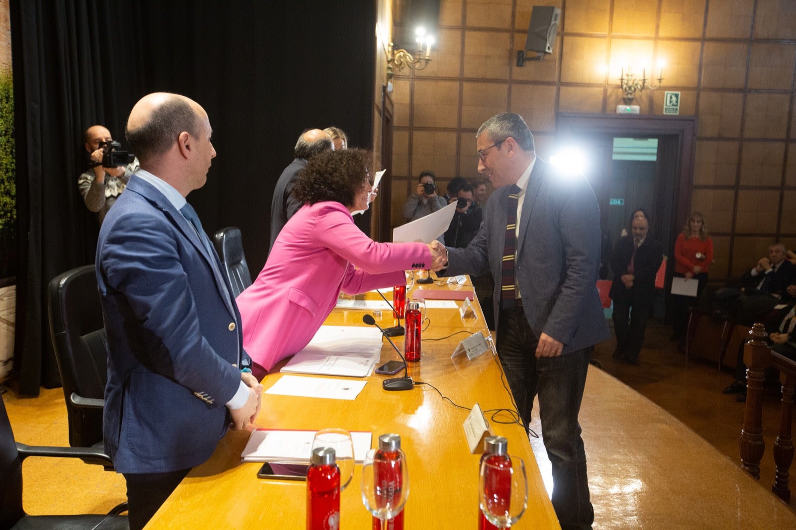 Homenaje a los profesores eméritos de la UGR. 