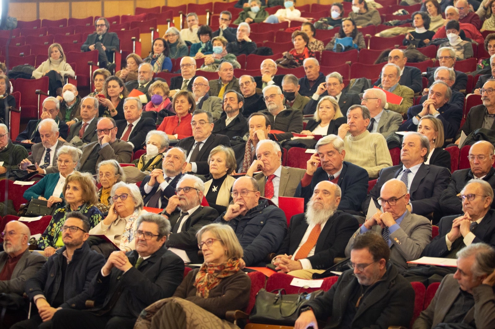 Homenaje a los profesores eméritos de la UGR. 