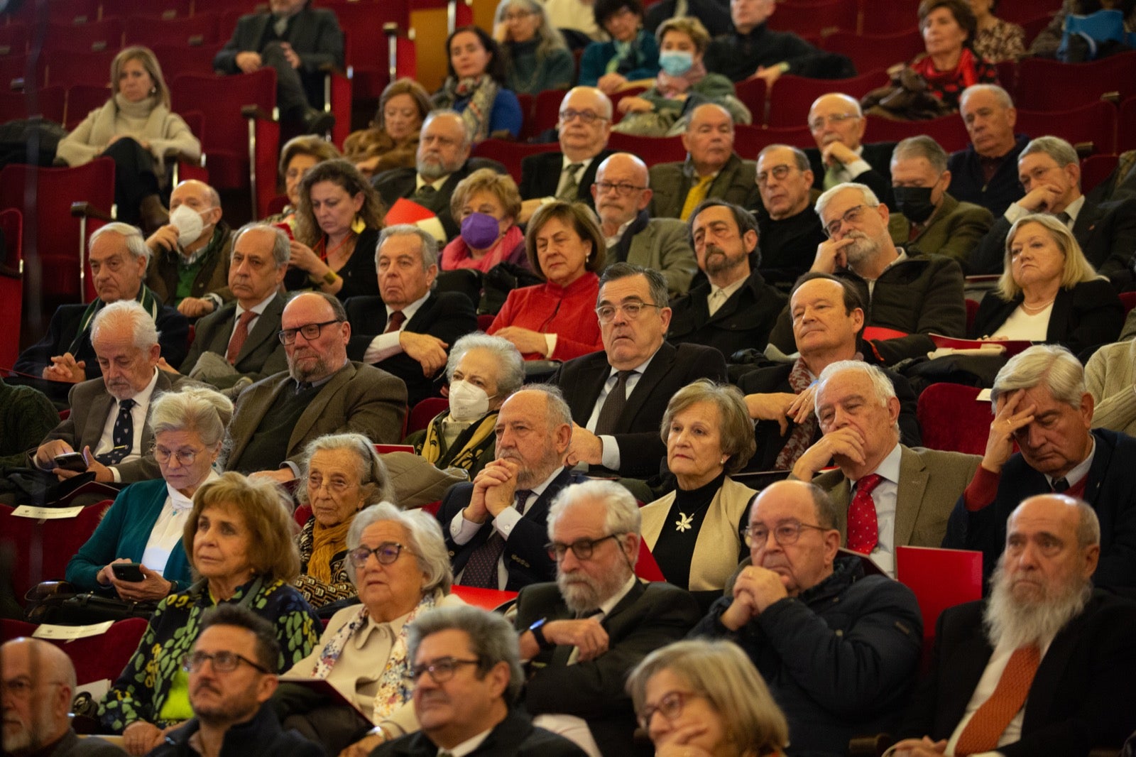 Homenaje a los profesores eméritos de la UGR. 