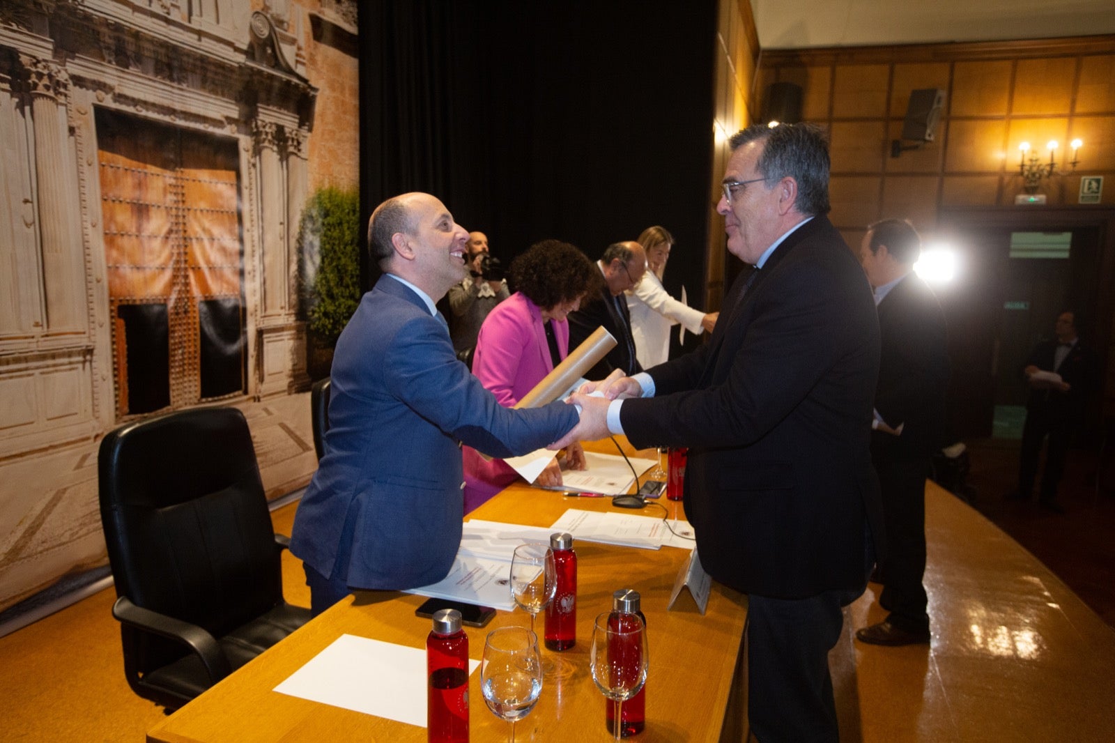 Homenaje a los profesores eméritos de la UGR. 