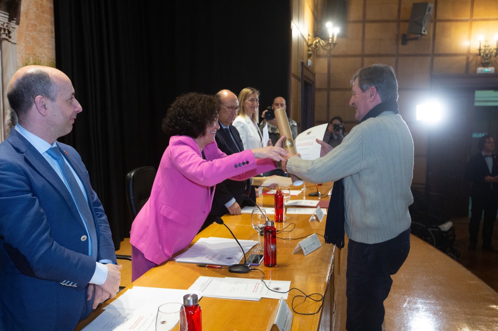 Homenaje a los profesores eméritos de la UGR. 