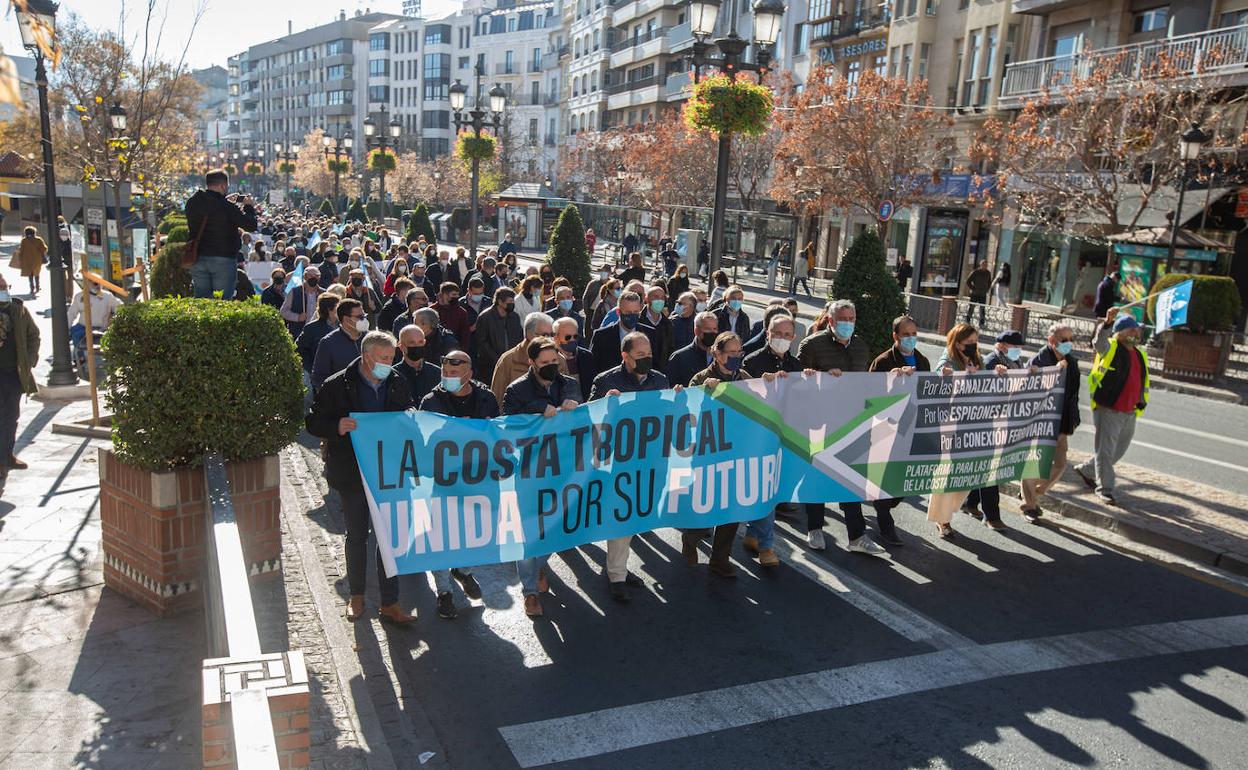 La Costa prepara protestas «contundentes» por el mal estado de sus playas