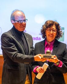 Imagen secundaria 2 - Rafael García Manzano y Justo Ruiz; Ana de Gracia y Pedro Pablo López; y Magdalena de los Heros con Agustín Martínez. 