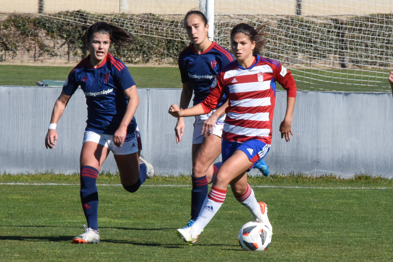 Las rojibancas pudieron y debieron sentenciar un partido cómodo que se complicó en los últimos minutos | Regresaron Inés y Lauri 
