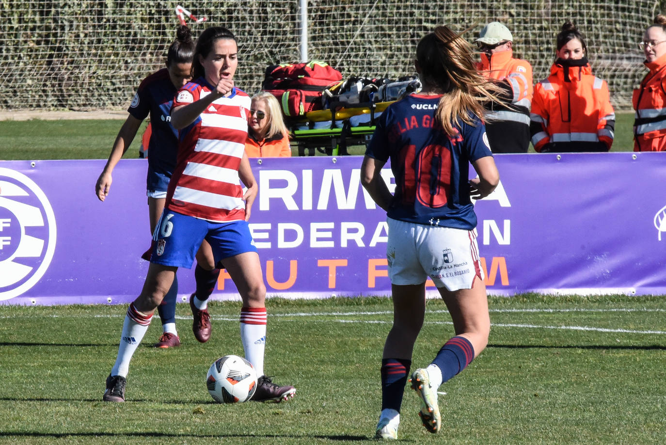 Las rojibancas pudieron y debieron sentenciar un partido cómodo que se complicó en los últimos minutos | Regresaron Inés y Lauri 