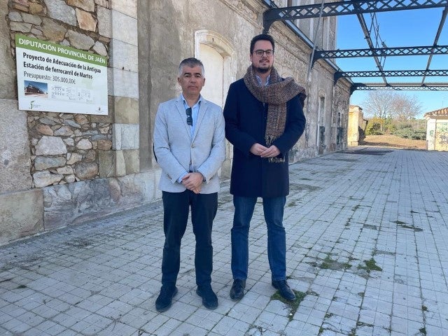 Emilio Torres y el diputado de Promoción y Turismo, Francisco Javier Lozano. 